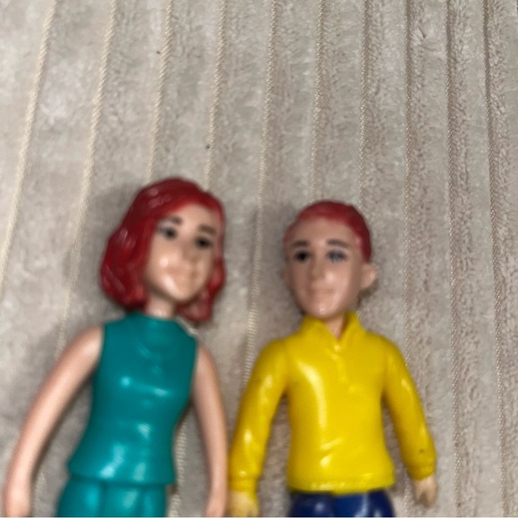Vintage kid connection plastic dollhouse dolls figures mom dad Ginger re… - Picture 2 of 3